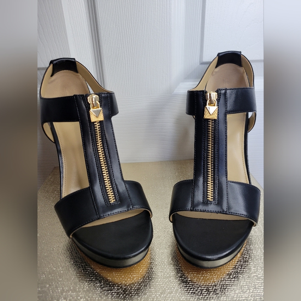 Michael Kors Gold and Black Heels with Elegant Zipper Detail
